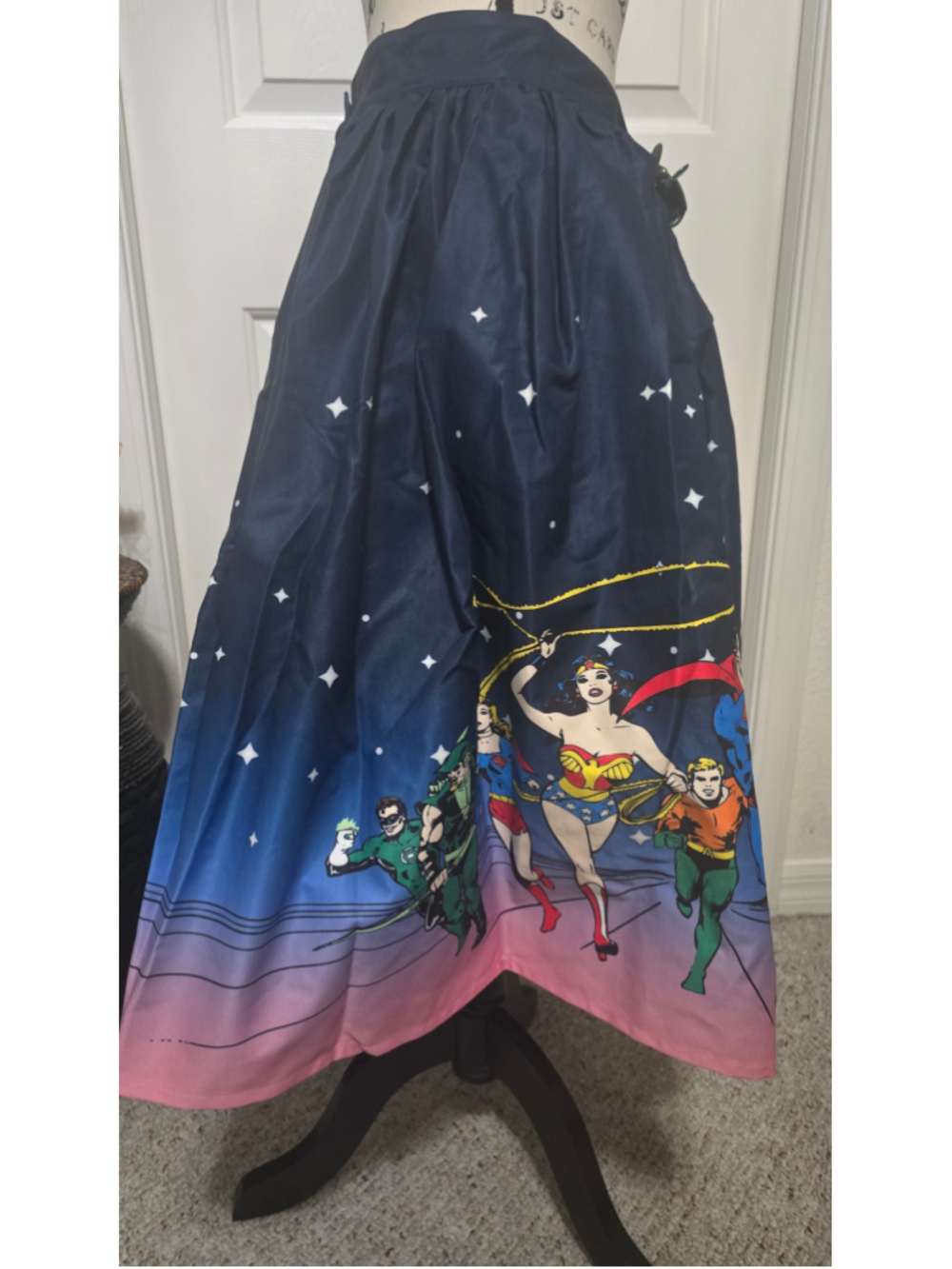 Unique Vintage Justice League Skirt Size XL NWOT.